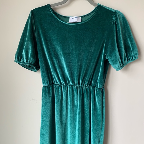 Old Navy Velvet Dress - Picture 5 of 6